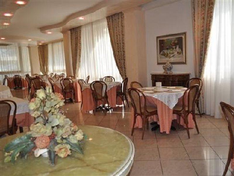 Hotel Gaston Rimini Luaran gambar